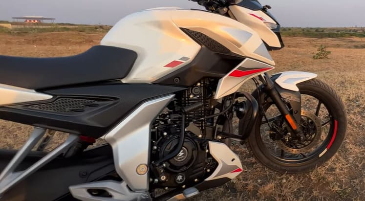 Bajaj Pulsar N150