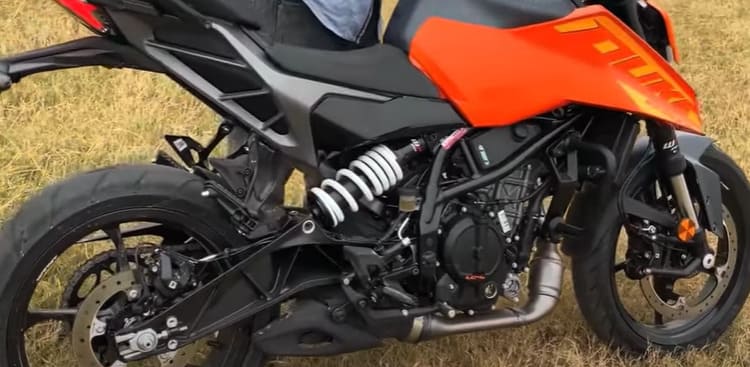 KTM 250 Duke Price In India